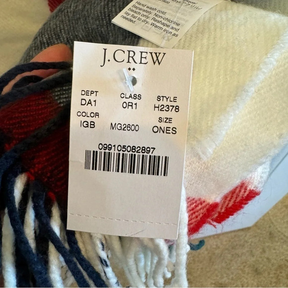 NEW J.Crew Oversized Blanket Scarf Plaid White Green Red Navy Blue 48โx 74โ - Picture 3 of 6